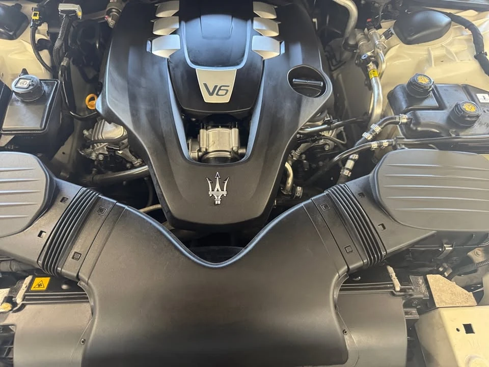 2015 Maserati Ghibli 3rd Gen - Image 15 of 20