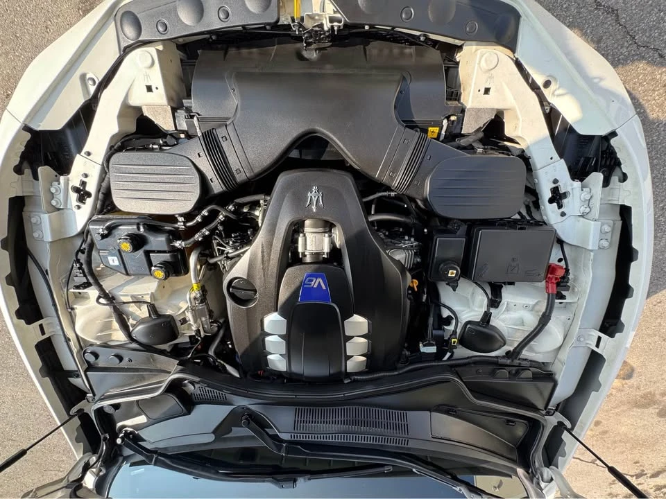 2015 Maserati Ghibli 3rd Gen - Image 17 of 17