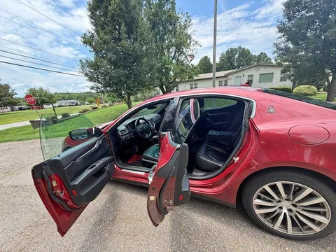 2015 Maserati Ghibli