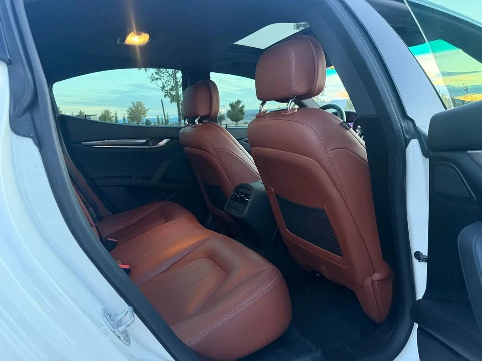 2015 Maserati Ghibli 3rd Gen - Image 16 of 20