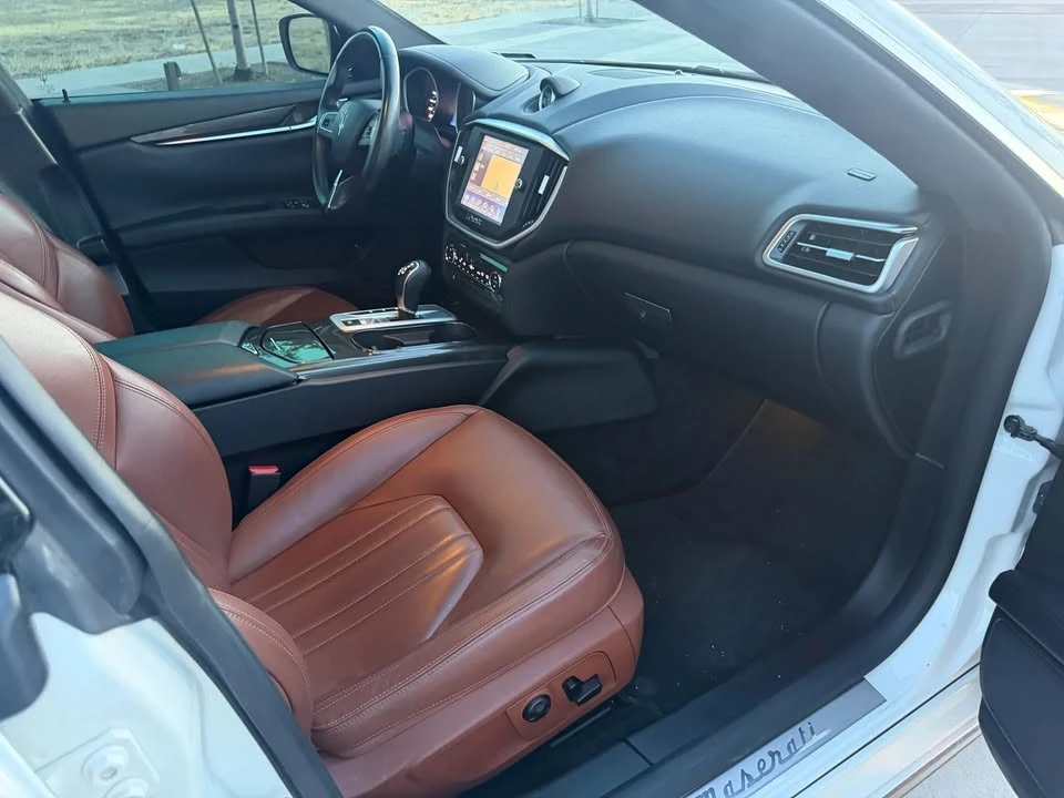 2015 Maserati Ghibli 3rd Gen - Image 15 of 20