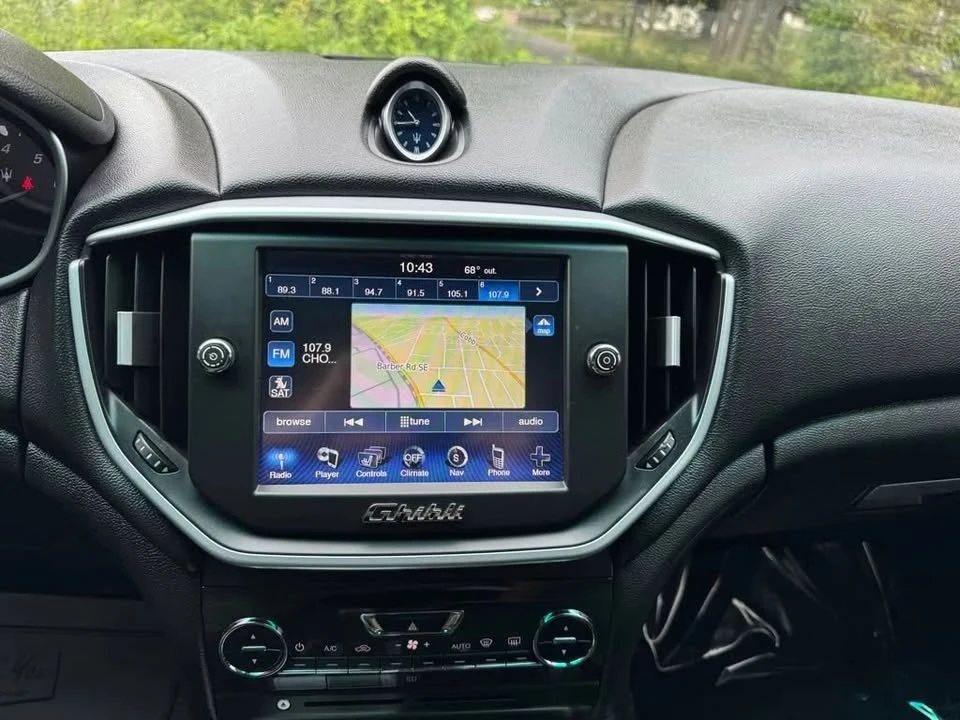 2015 Maserati Ghibli 3rd Gen - Image 16 of 18