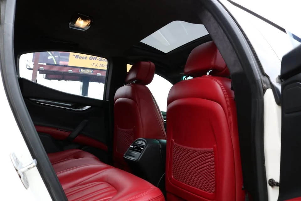 2015 Maserati Ghibli 3rd Gen - Image 15 of 19