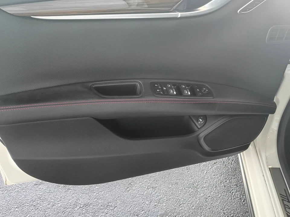 2015 Maserati Ghibli 3rd Gen - Image 11 of 12