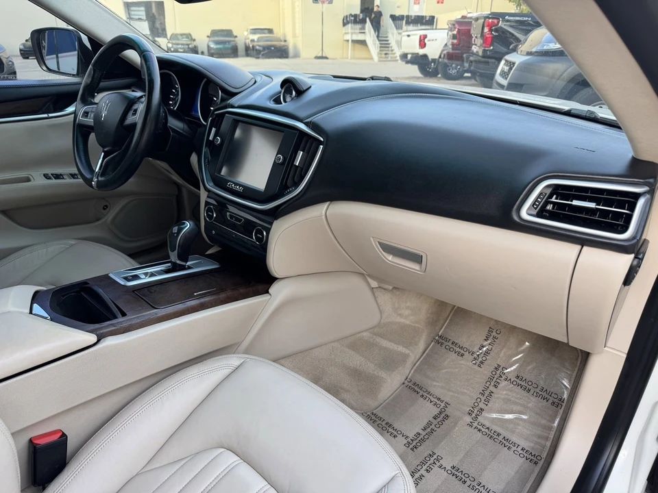 2015 Maserati Ghibli 3rd Gen - Image 7 of 11