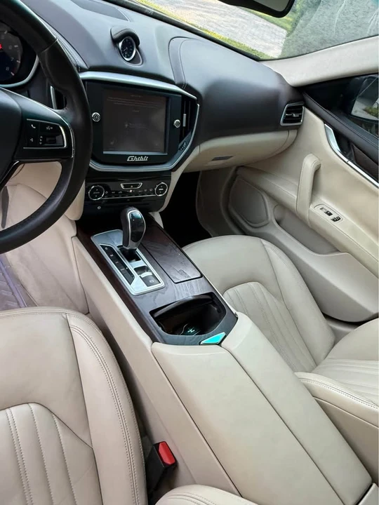 2015 Maserati Ghibli 3rd Gen - Image 9 of 11