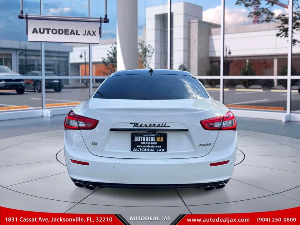 2015 Maserati Ghibli 3rd Gen - Image 5 of 15