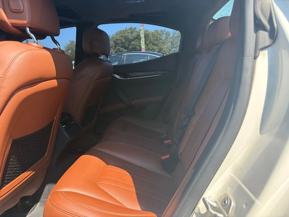 2015 Maserati Ghibli 3rd Gen - Image 5 of 8