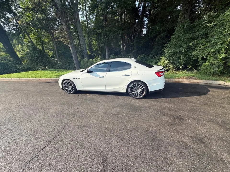 2015 Maserati Ghibli 3rd Gen - Image 2 of 3