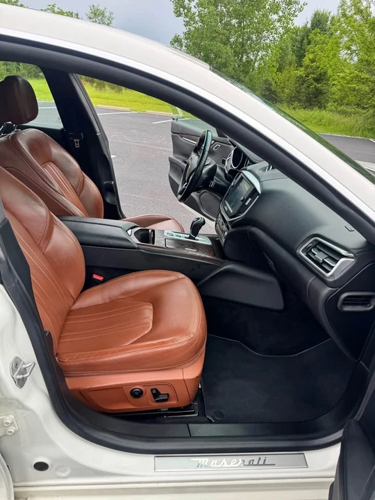 2015 Maserati Ghibli 3rd Gen - Image 15 of 20