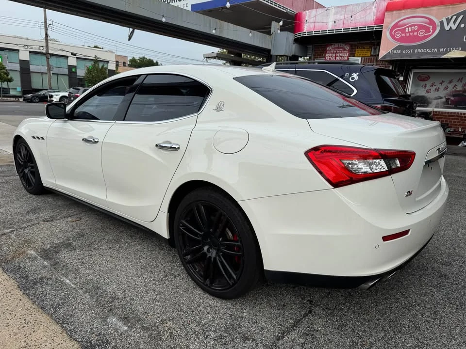 2015 Maserati Ghibli 3rd Gen - Image 5 of 13