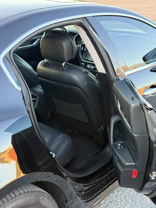 2015 Maserati Ghibli 3rd Gen - Image 7 of 13