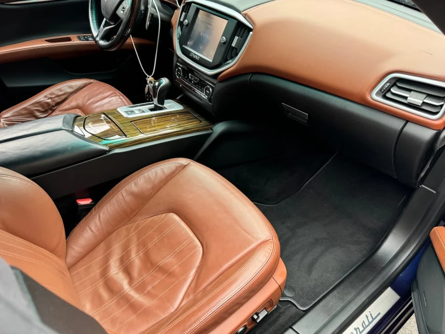 2015 Maserati Ghibli 3rd Gen - Image 4 of 8