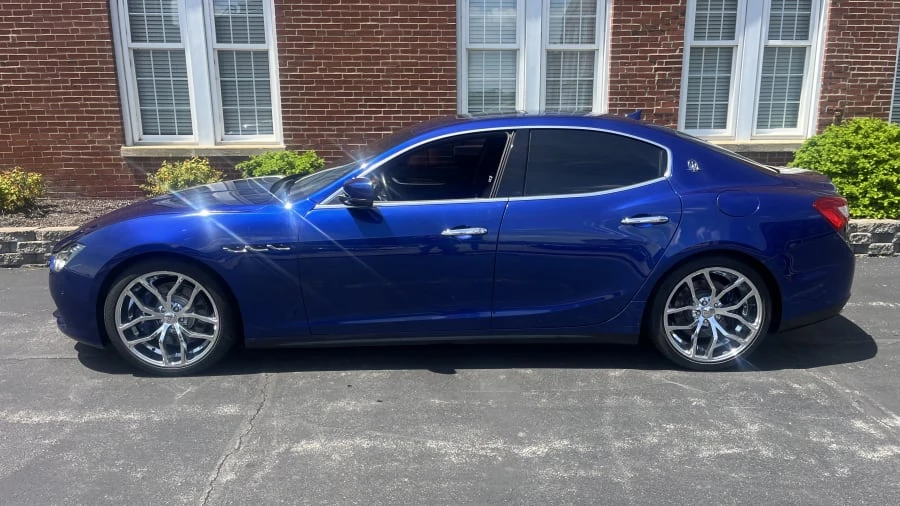 2015 Maserati Ghibli 3rd Gen - Image 2 of 10