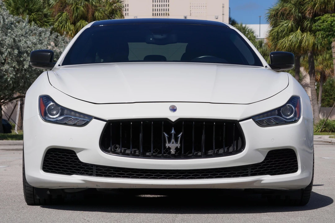 2015 Maserati Ghibli 3rd Gen - Image 2 of 31