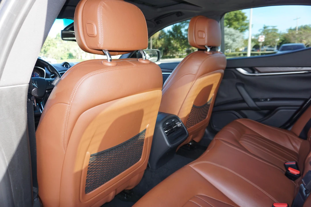 2015 Maserati Ghibli 3rd Gen - Image 29 of 31