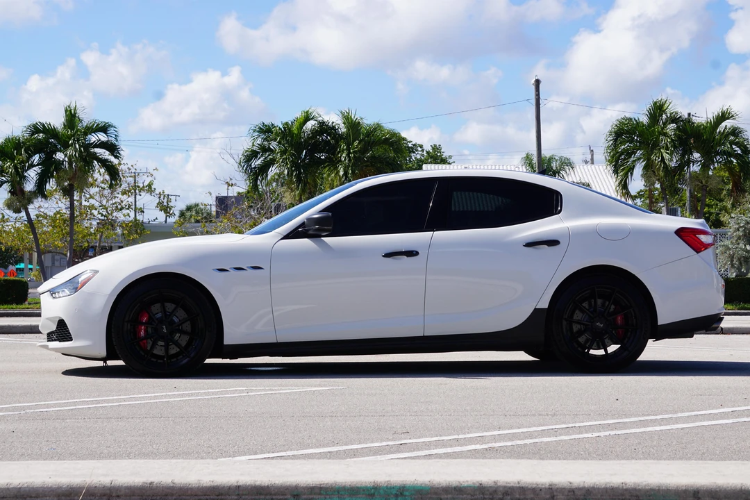 2015 Maserati Ghibli 3rd Gen - Image 3 of 31