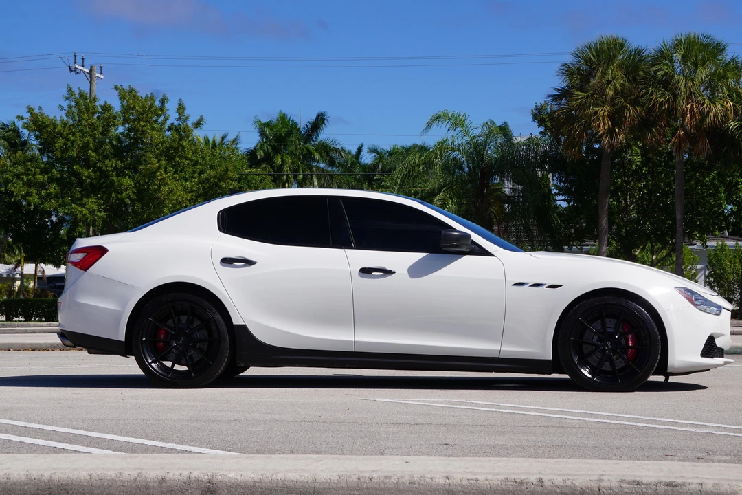 2015 Maserati Ghibli 3rd Gen - Image 7 of 31