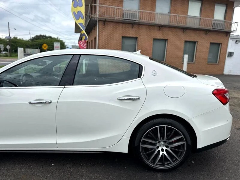 2015 Maserati Ghibli 3rd Gen - Image 9 of 12