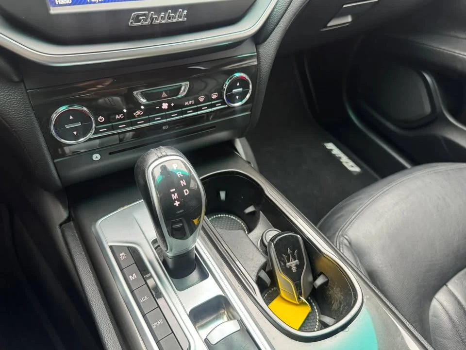 2015 Maserati Ghibli 3rd Gen - Image 13 of 19