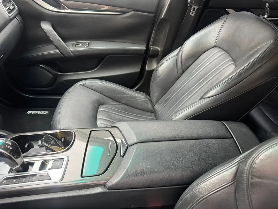 2015 Maserati Ghibli 3rd Gen - Image 15 of 19