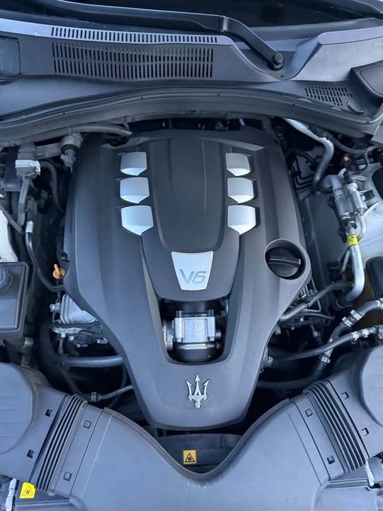 2015 Maserati Ghibli 3rd Gen - Image 9 of 20