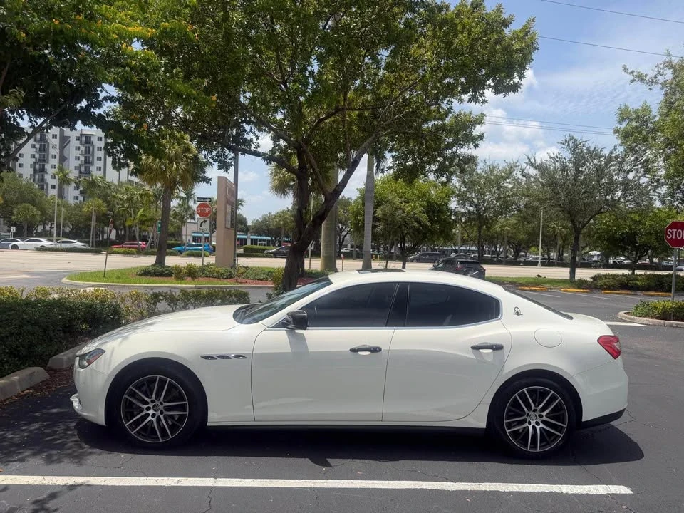 2015 Maserati Ghibli 3rd Gen - Image 2 of 18