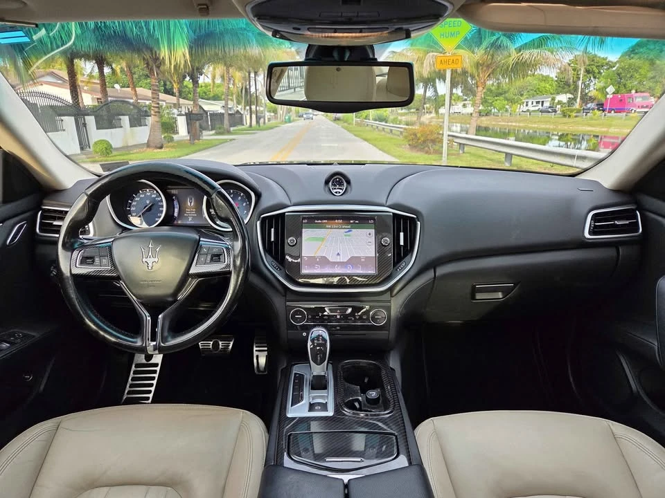 2015 Maserati Ghibli 3rd Gen - Image 9 of 10