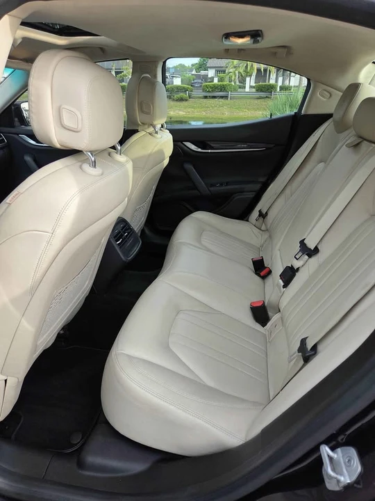 2015 Maserati Ghibli 3rd Gen - Image 7 of 10