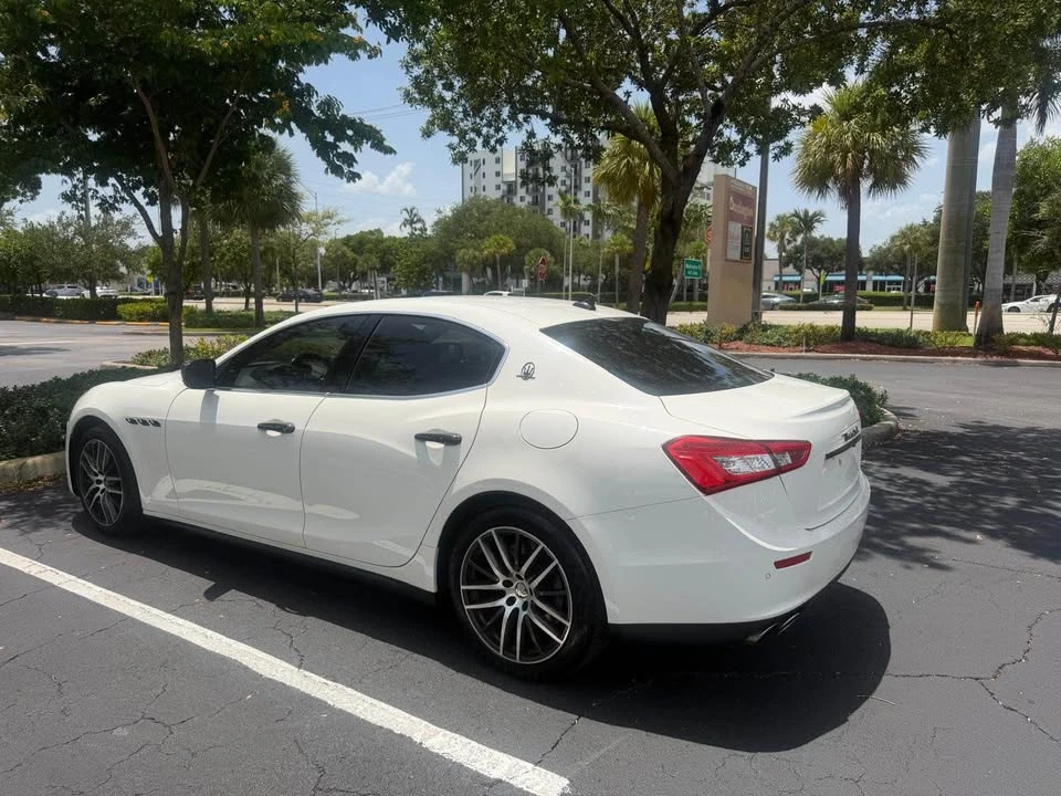 2015 Maserati Ghibli 3rd Gen - Image 3 of 18