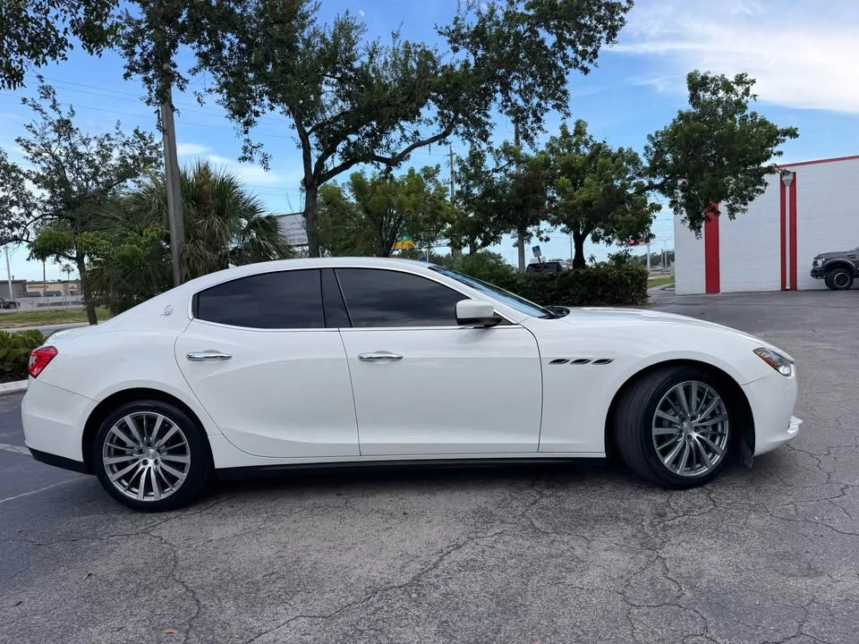 2015 Maserati Ghibli 3rd Gen - Image 13 of 14