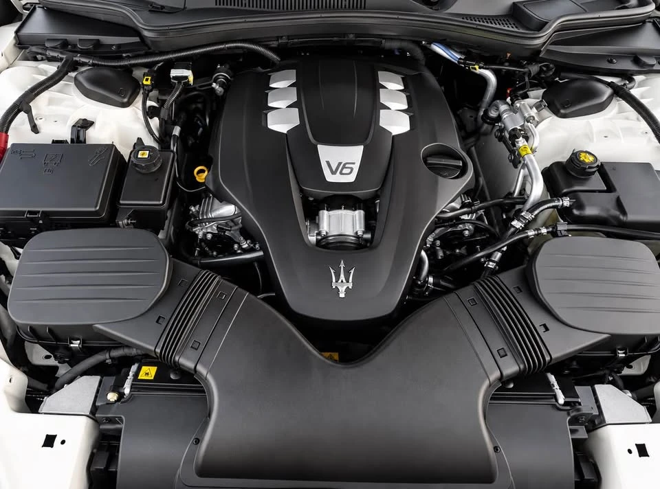 2015 Maserati Ghibli 3rd Gen - Image 13 of 15