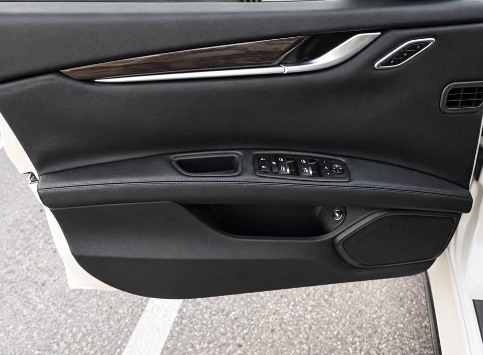 2015 Maserati Ghibli 3rd Gen - Image 10 of 15