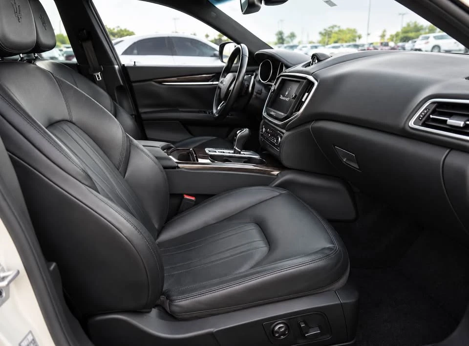 2015 Maserati Ghibli 3rd Gen - Image 9 of 15