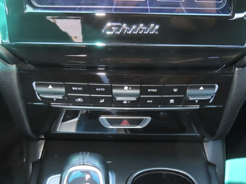 2015 Maserati Ghibli 3rd Gen - Image 27 of 31