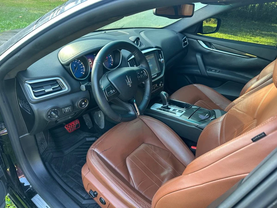 2015 Maserati Ghibli 3rd Gen - Image 13 of 24
