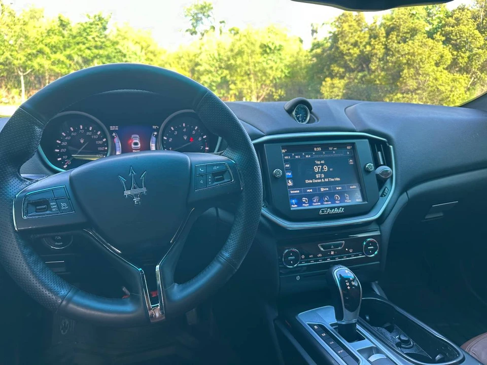 2015 Maserati Ghibli 3rd Gen - Image 14 of 24