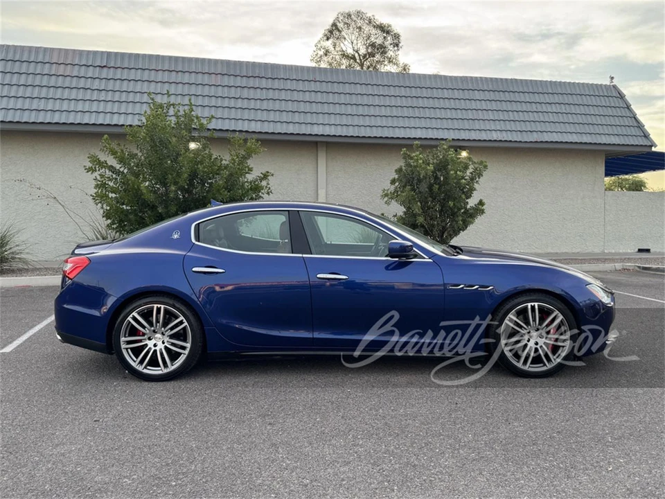 2015 Maserati Ghibli 3rd Gen - Image 2 of 5