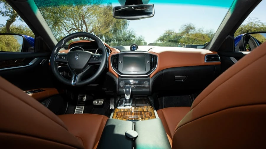 2015 Maserati Ghibli 3rd Gen - Image 16 of 30