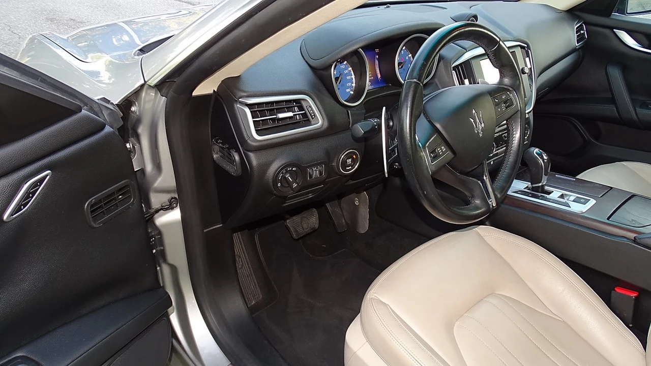 2015 Maserati Ghibli 3rd Gen - Image 11 of 19