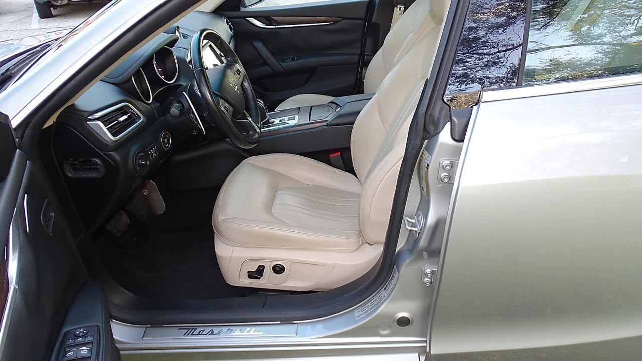 2015 Maserati Ghibli 3rd Gen - Image 10 of 19