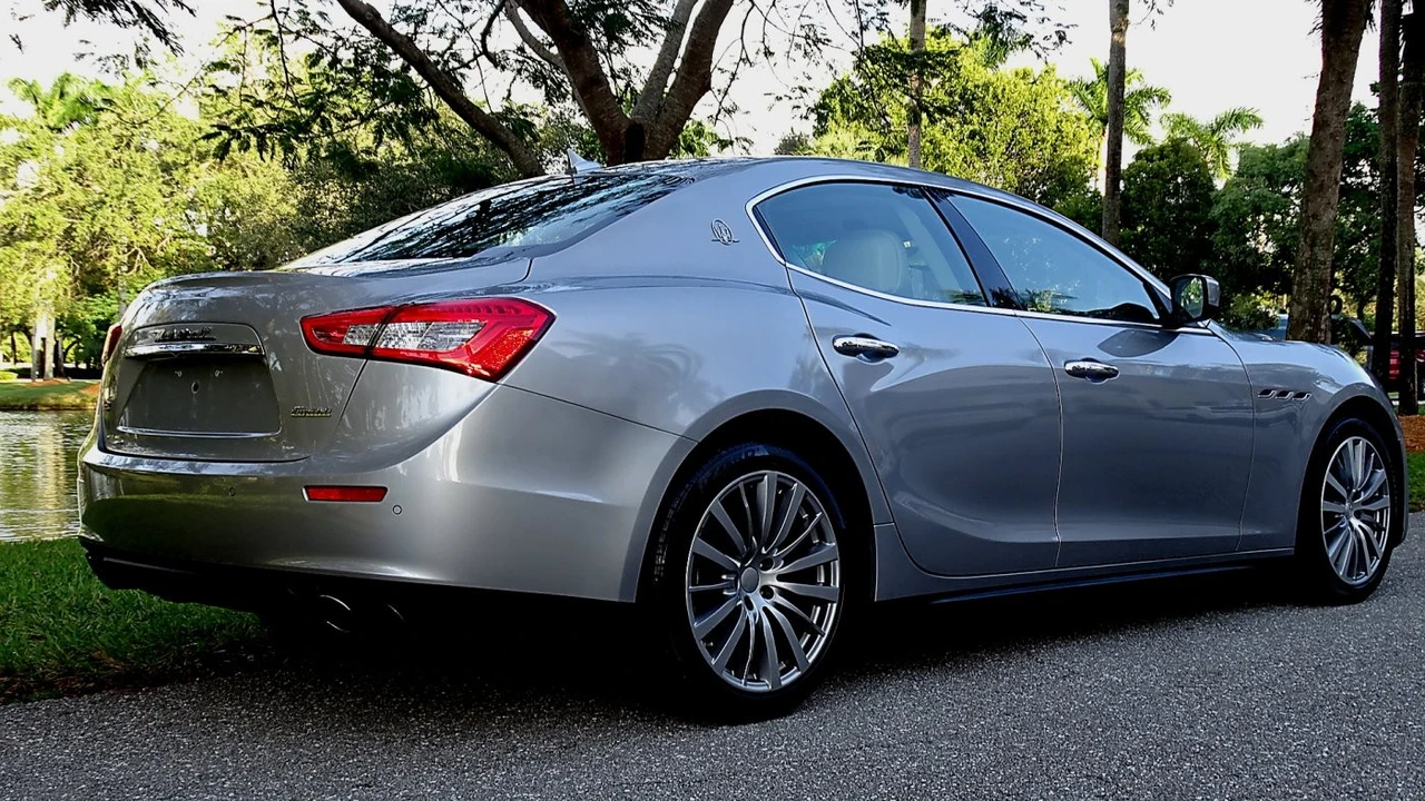 2015 Maserati Ghibli 3rd Gen - Image 5 of 19