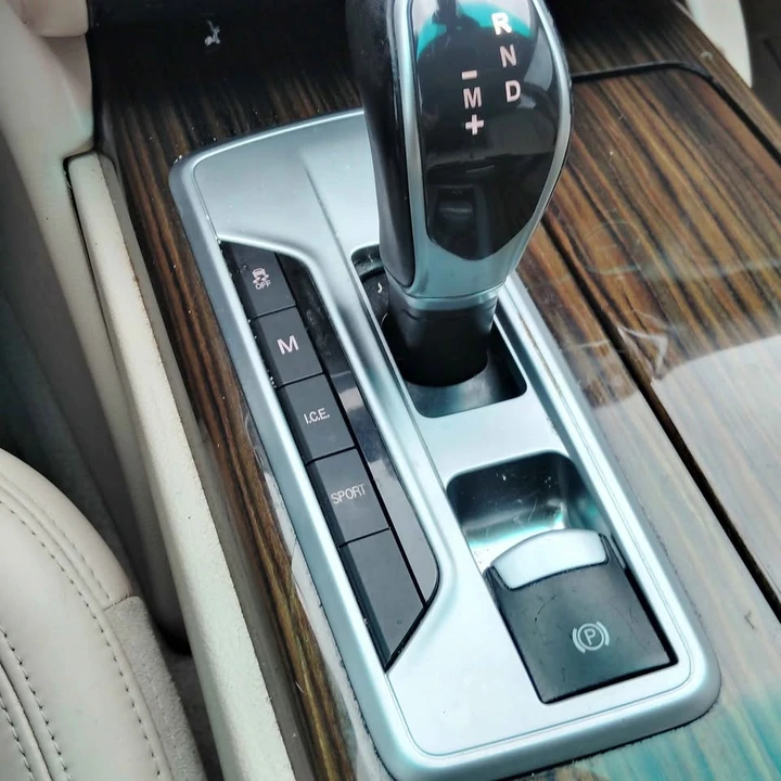 2015 Maserati Ghibli 3rd Gen - Image 8 of 10