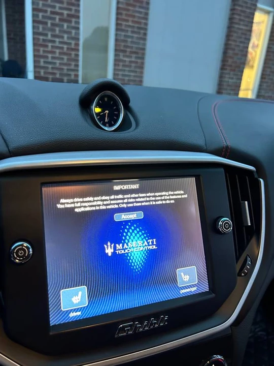 2015 Maserati Ghibli 3rd Gen - Image 15 of 21