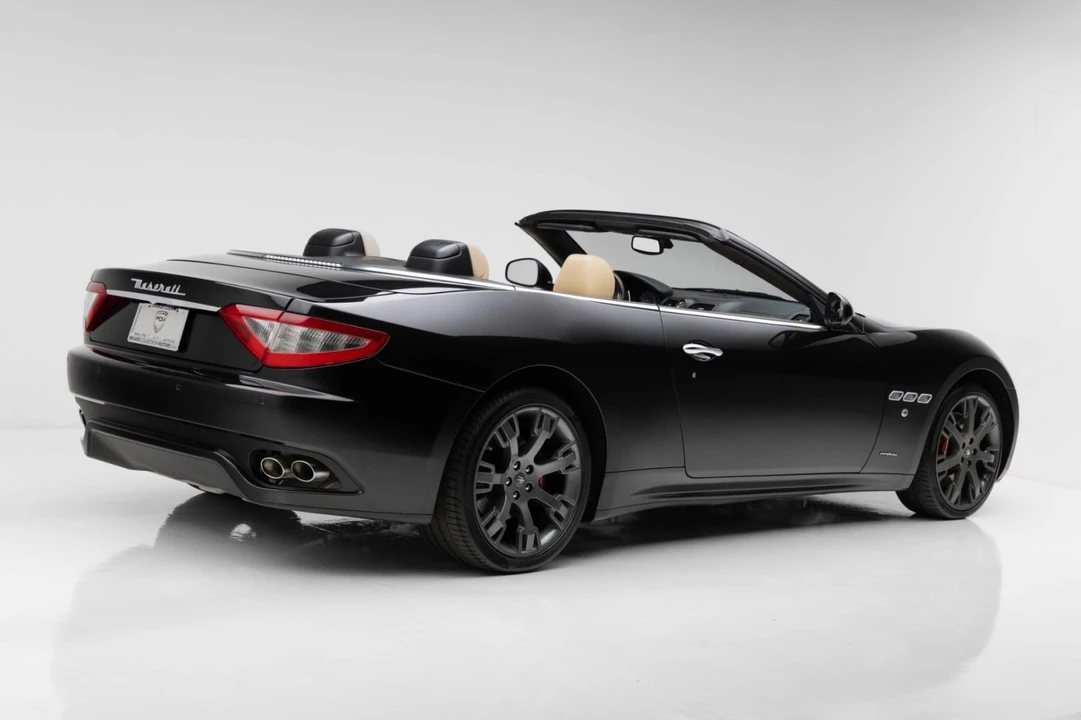 2015 Maserati GranTurismo 1st Gen - Image 11 of 31