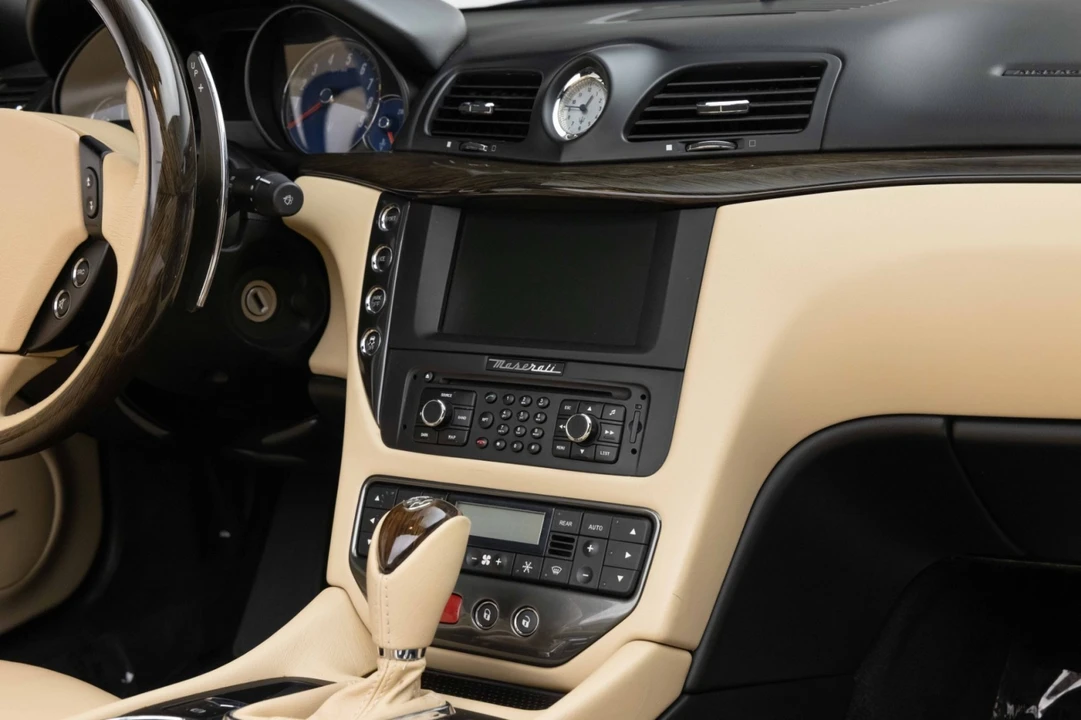 2015 Maserati GranTurismo 1st Gen - Image 26 of 31