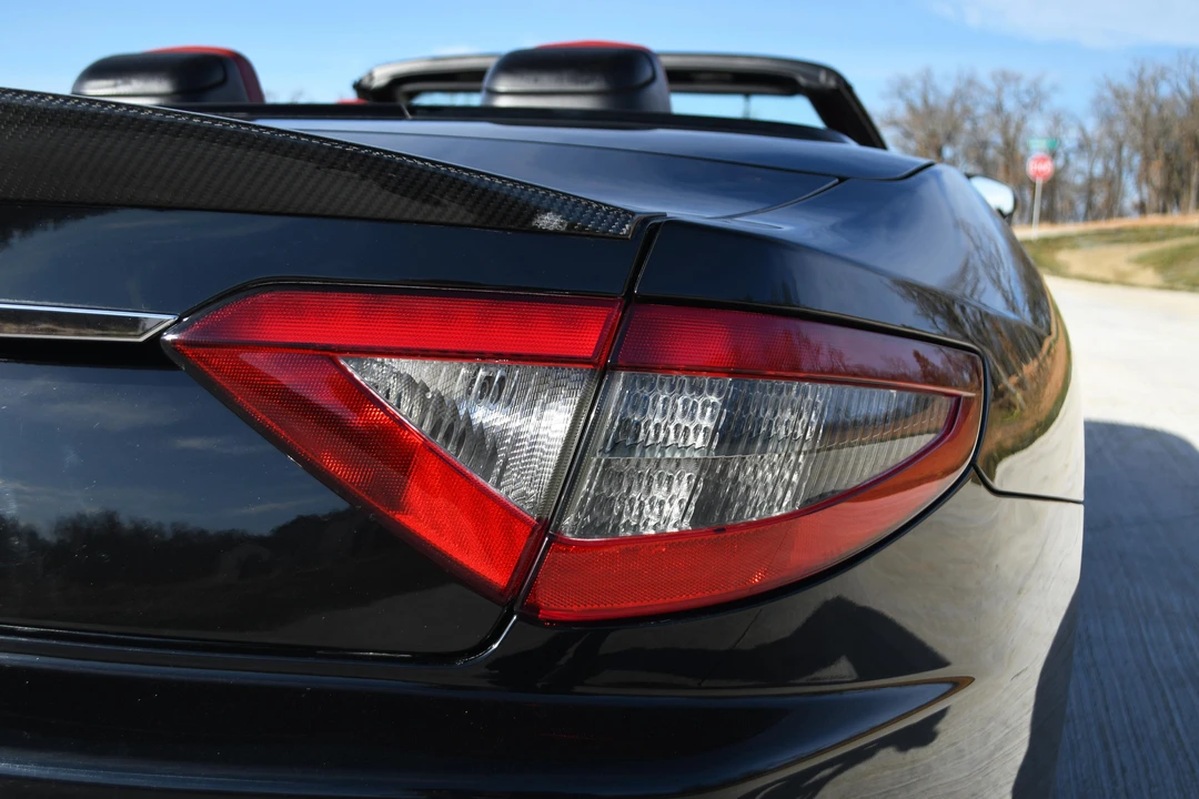 2015 Maserati GranTurismo 1st Gen - Image 28 of 31