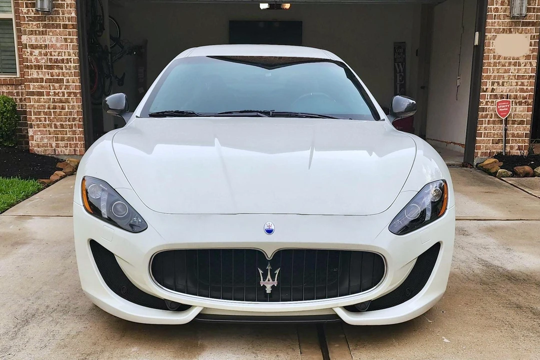 2015 Maserati GranTurismo 1st Gen - Image 2 of 31