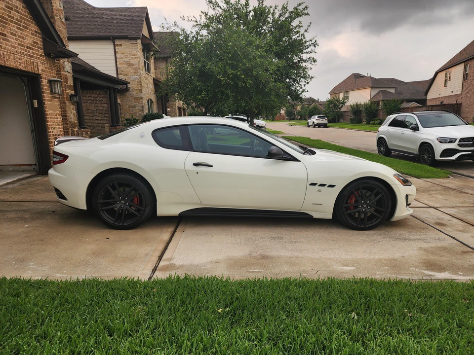 2015 Maserati GranTurismo 1st Gen - Image 13 of 31