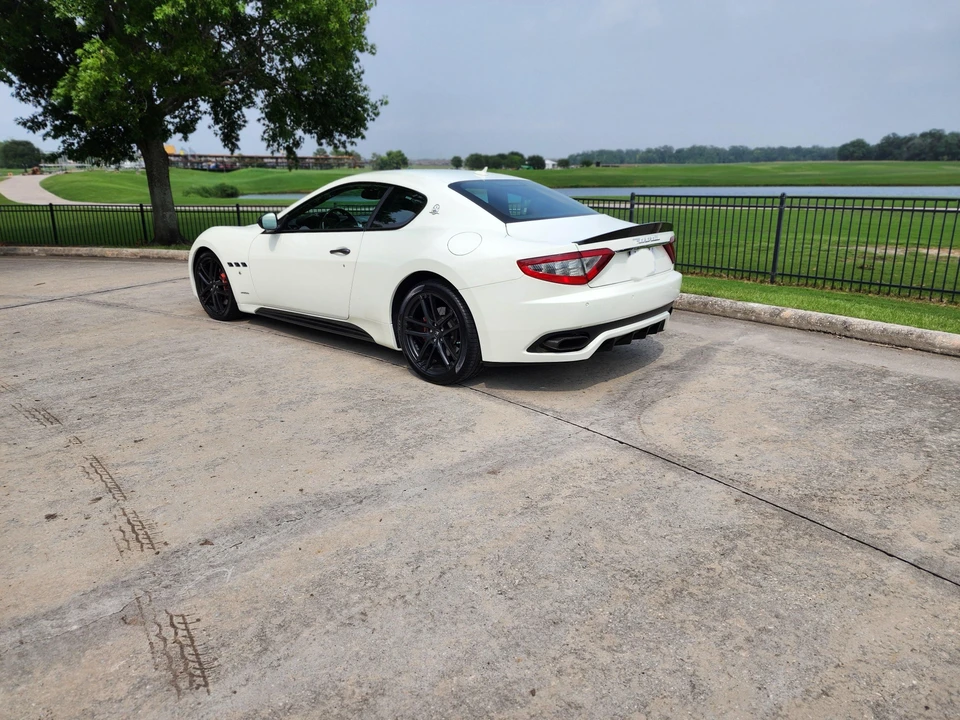 2015 Maserati GranTurismo 1st Gen - Image 10 of 31